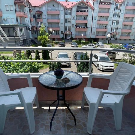 Front Beach Exclusive Apartments Struga Exterior photo