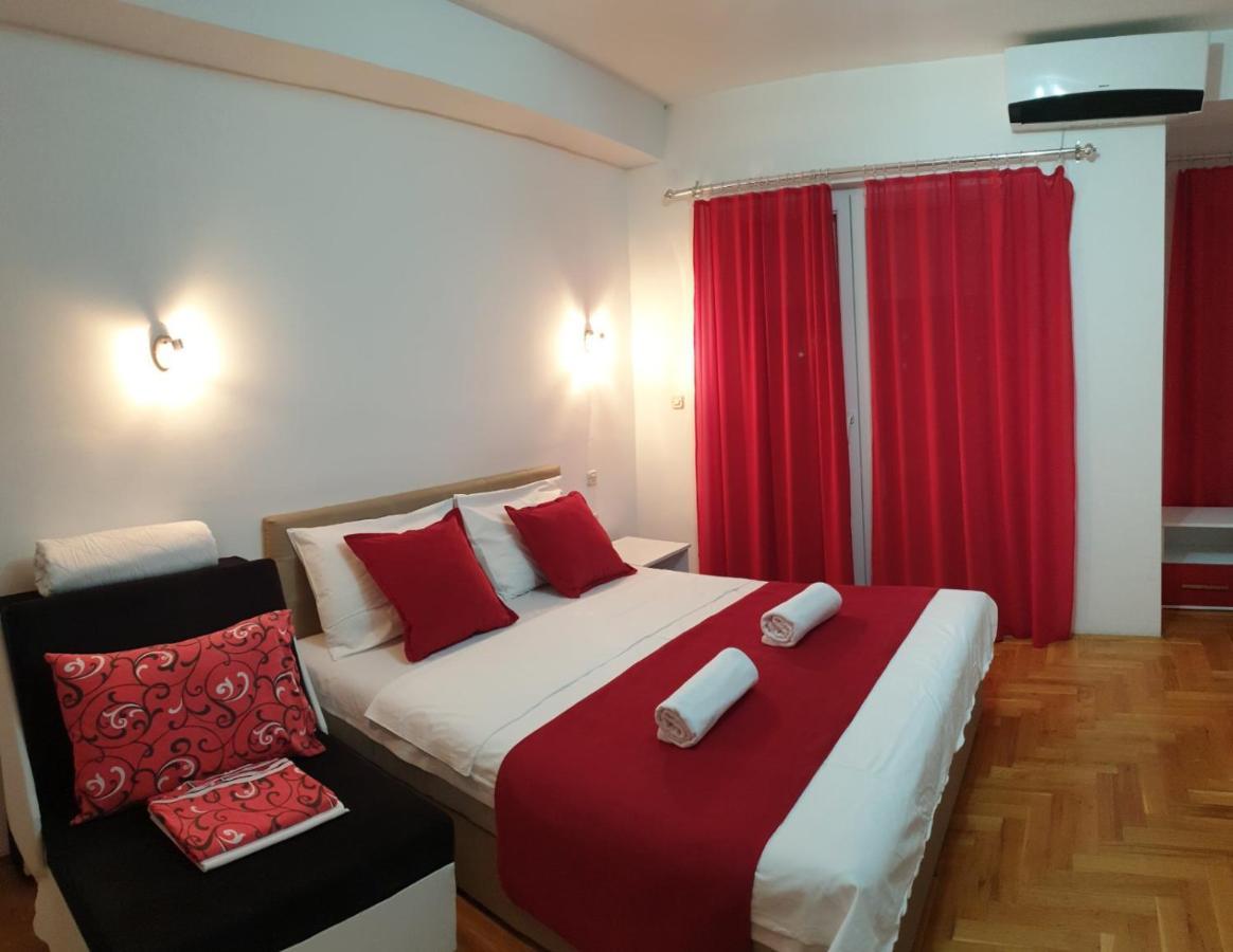 Front Beach Exclusive Apartments Struga Exterior photo