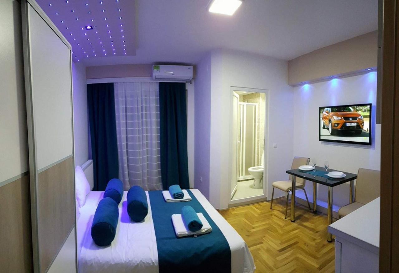 Front Beach Exclusive Apartments Struga Exterior photo