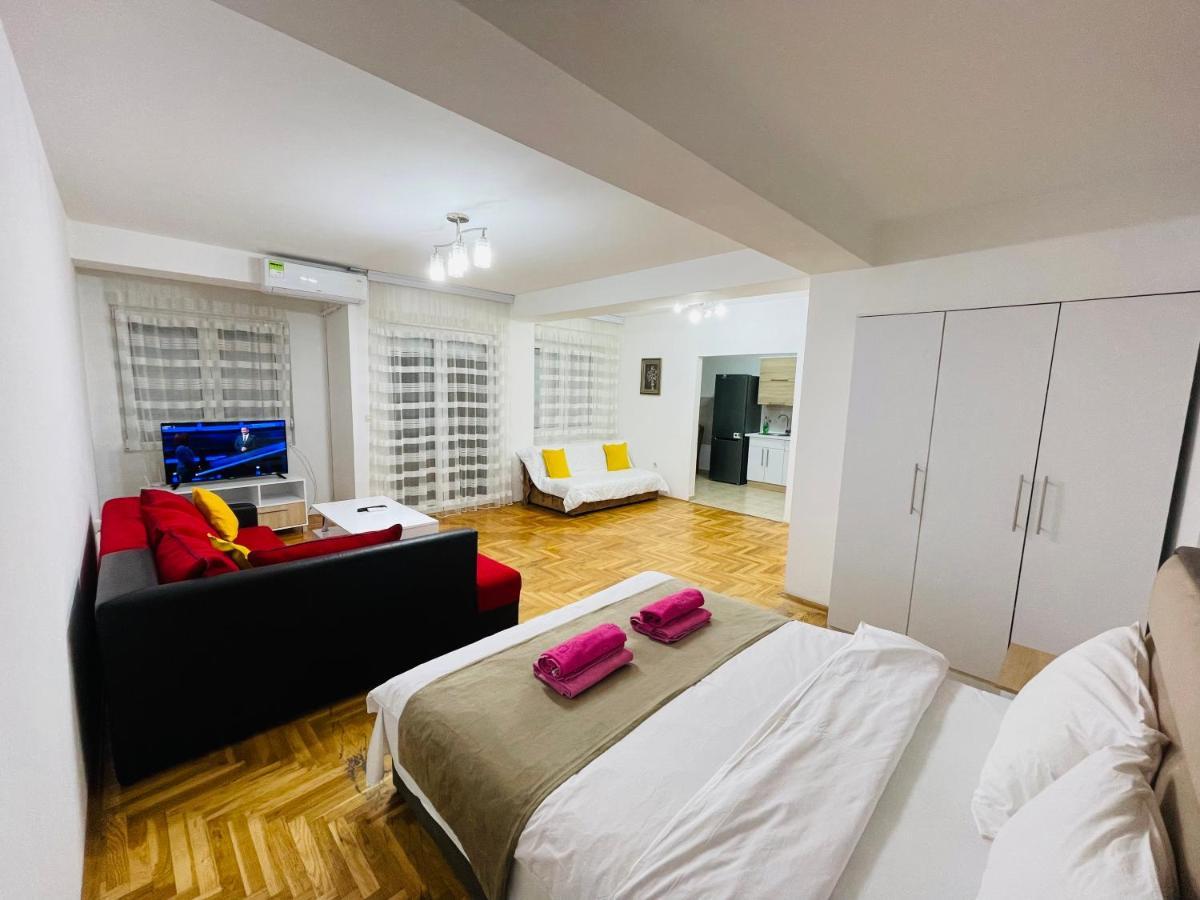 Front Beach Exclusive Apartments Struga Exterior photo