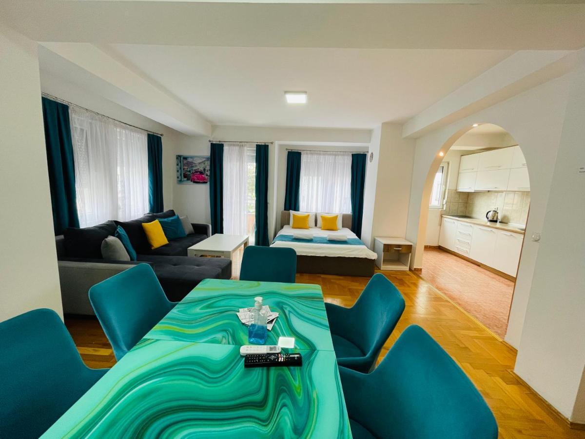 Front Beach Exclusive Apartments Struga Exterior photo
