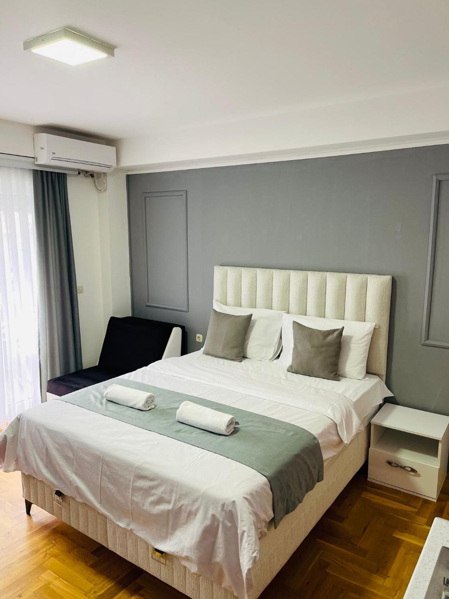 Front Beach Exclusive Apartments Struga Exterior photo